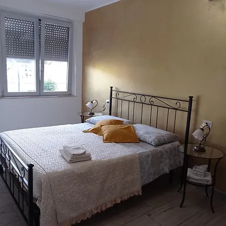 Bed&Breakfast Villa Nora Quartu Sant'Elena Exterior photo